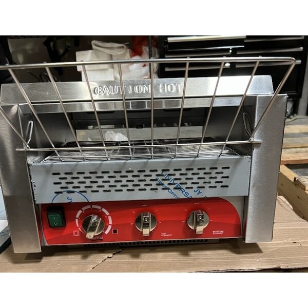 Scratch and Dent Avantco T3600B Commercial 14 1/2" Wide Conveyor Toaster with 3" Opening - 208V, 3600W, 1200 Slices per Hour