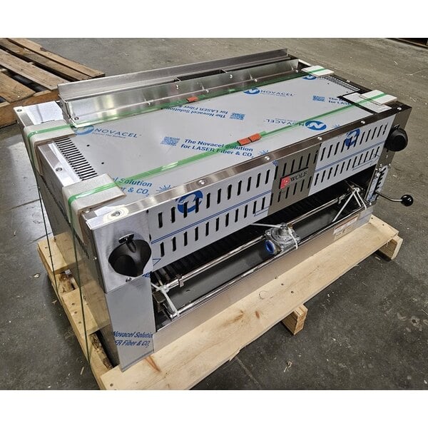 Scratch and Dent Wolf by Vulcan C36RB-N Natural Gas 36" Radiant Salamander Broiler - 50,000 BTU