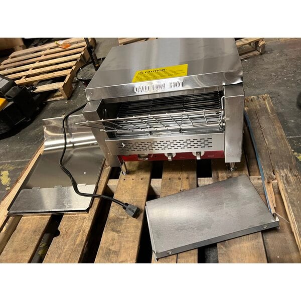 Scratch and Dent Avantco T3600B Commercial 14 1/2" Wide Conveyor Toaster with 3" Opening - 208V, 3600W, 1200 Slices per Hour