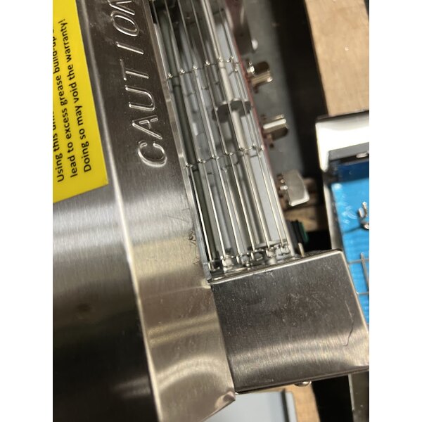 Scratch and Dent Avantco T3600B Commercial 14 1/2" Wide Conveyor Toaster with 3" Opening - 208V, 3600W, 1200 Slices per Hour