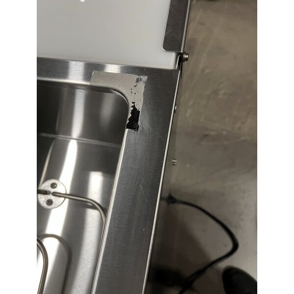 Scratch and Dent Avantco STE-5S Five Pan Open Well Electric Steam Table with Undershelf - 208/240V, 3750W