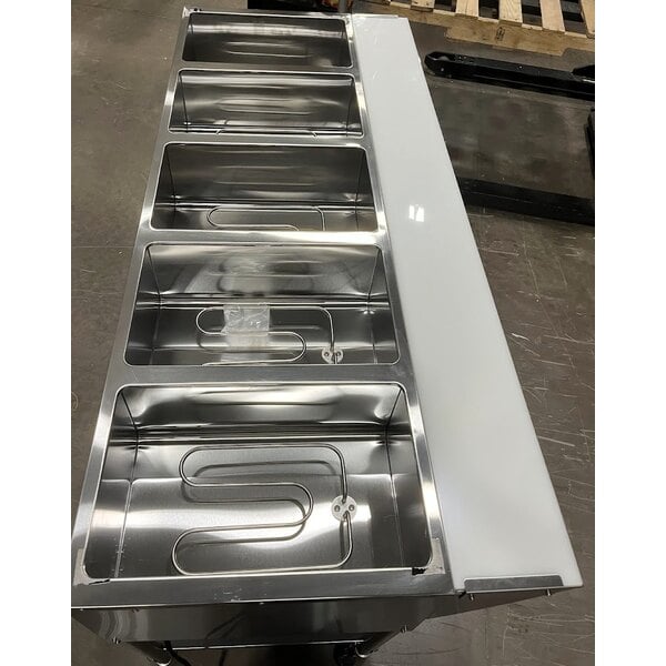 Scratch and Dent Avantco STE-5S Five Pan Open Well Electric Steam Table with Undershelf - 208/240V, 3750W