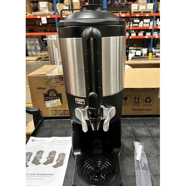 Scratch and Dent Bunn 44050.0200 TF 1.5 Gallon Stainless Steel ThermoFresh Server with Mechanical Sight Gauge and Removable Base