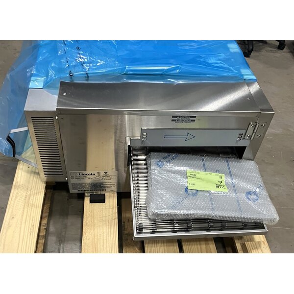 Scratch and Dent Lincoln 1132-000-V Impinger II 1100 Series FastBake Ventless Electric Conveyor Oven, Right to Left Operation - 10kW, 208V, 3 Phase