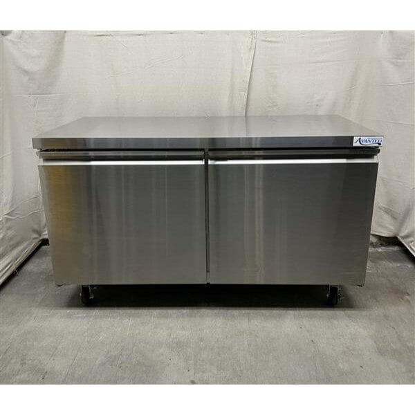 Scratch and Dent Avantco SS-UC-60R-HC 60" Undercounter Refrigerator