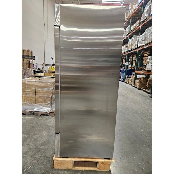 Scratch and Dent Avantco A-49R-HC 54" Solid Door Reach-In Refrigerator