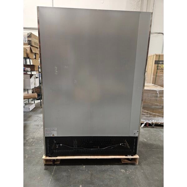 Scratch and Dent Avantco A-49R-HC 54" Solid Door Reach-In Refrigerator