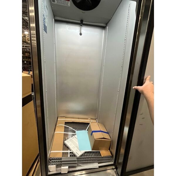 Scratch and Dent True T-23-HC 27" Solid Door Reach-In Refrigerator