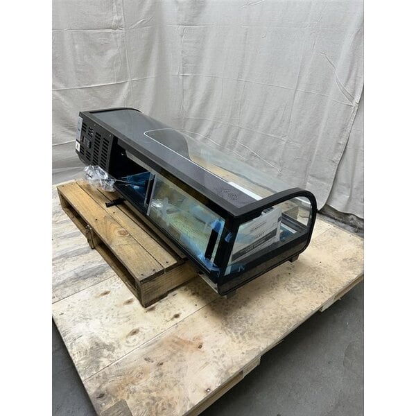 Scratch and Dent Emperor's Select CSD-46 Countertop Refrigerated Sushi Display Case