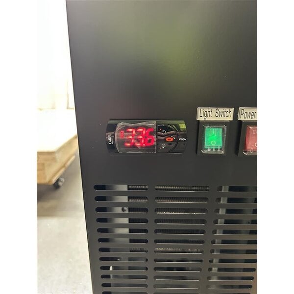 Scratch and Dent Avantco UDD-60-HC (2) Double Tap Kegerator Beer Dispenser - Black, (2) 1/2 Keg Capacity