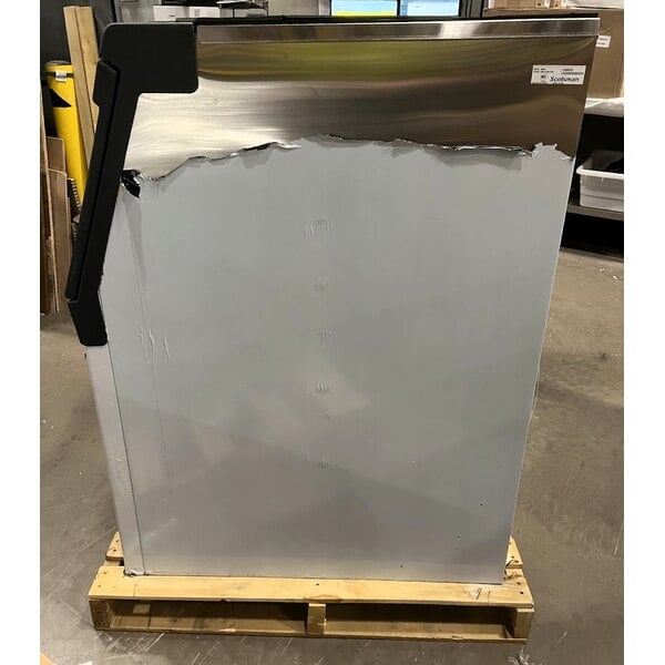 Scratch and Dent Scotsman B948S Ice Storage Bin - 893 lb.