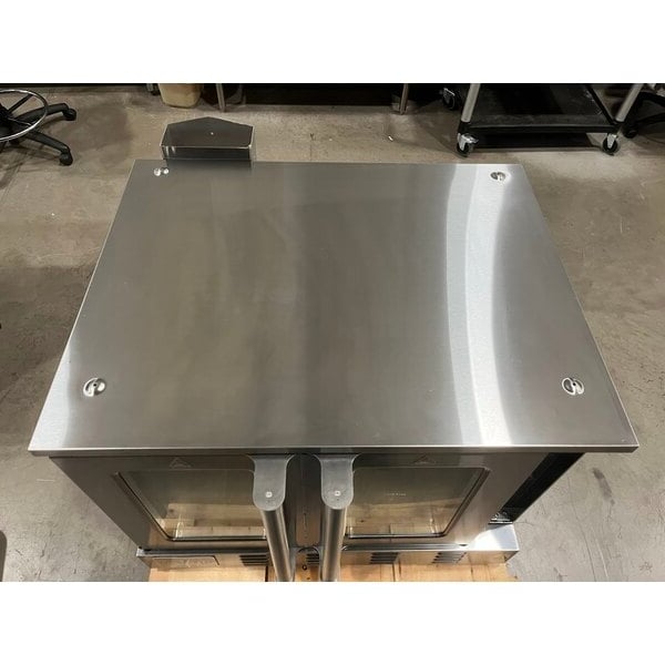 Scratch and Dent MainStreet Equipment CG1-L Single Deck Full Size Liquid Propane Convection Oven with Legs - 54,000 BTU