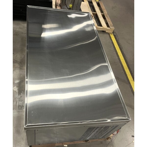 Scratch and Dent Avantco CBE-60-HC 60" 2 Drawer Refrigerated Chef Base