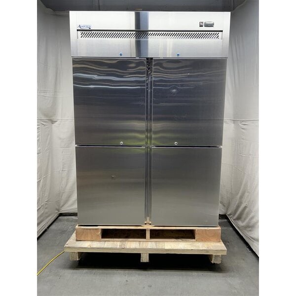 Scratch and Dent Avantco Z2-F4-K 54" Solid Half Door Stainless Steel Reach-In Freezer
