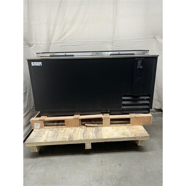 Scratch and Dent Avantco HBB-65-HC 65" Black Horizontal Bottle Cooler