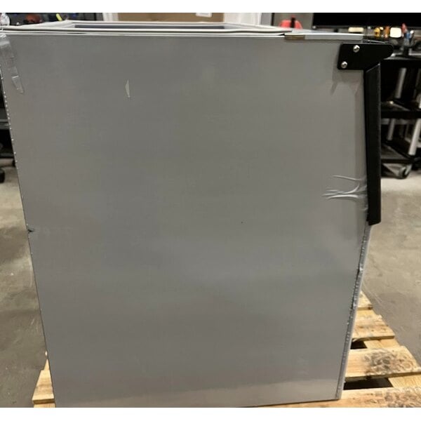 Scratch and Dent Avantco Ice BIN27530 30" Ice Storage Bin - 375 lb.