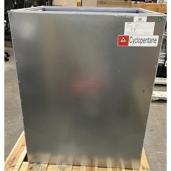 Scratch and Dent Avantco Ice BIN27530 30" Ice Storage Bin - 375 lb.