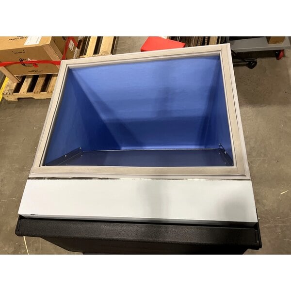Scratch and Dent Avantco Ice BIN27530 30" Ice Storage Bin - 375 lb.