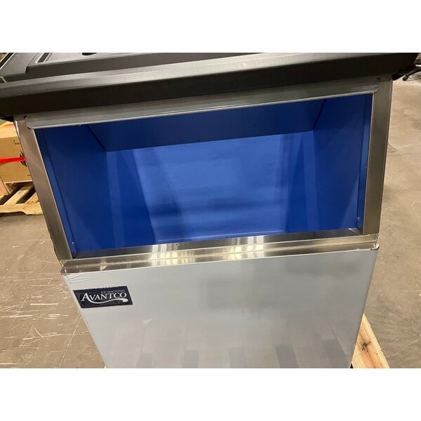 Scratch and Dent Avantco Ice BIN27530 30" Ice Storage Bin - 375 lb.