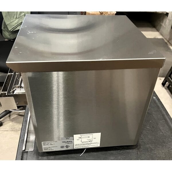 Scratch and Dent Vollrath CT2H-120250 JT1H Conveyor Toaster with 2 1/2" Opening - 120V, 1600W