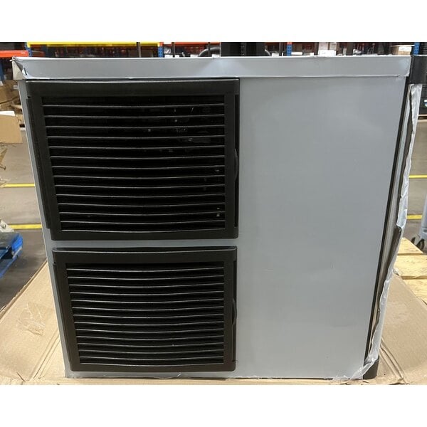 Scratch and Dent Avantco Ice MC-H-430-A 30" Air Cooled Modular Half Cube Ice Machine - 400 lb.