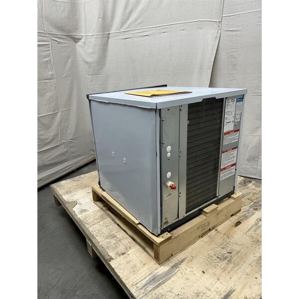 Scratch and Dent Scotsman NS0422AX-1A Prodigy® Plus Series 22" Air-Cooled Nugget Ice Machine - 430 lb., 115V