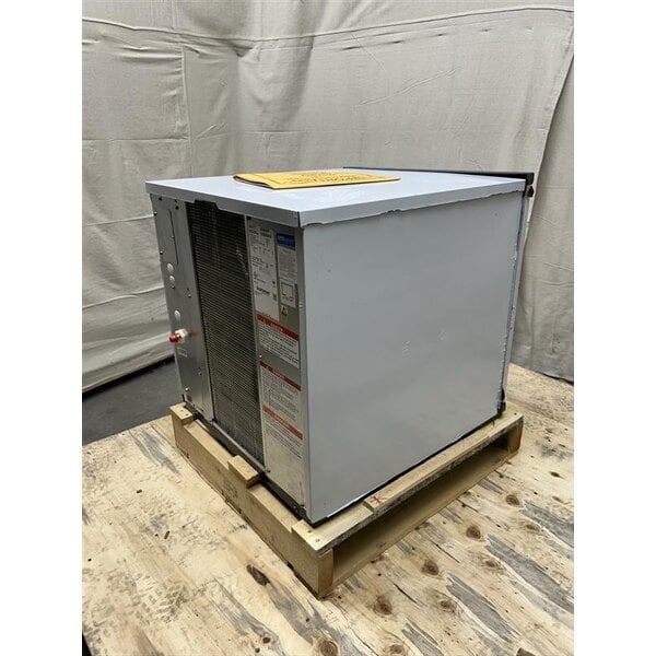 Scratch and Dent Scotsman NS0422AX-1A Prodigy® Plus Series 22" Air-Cooled Nugget Ice Machine - 430 lb., 115V