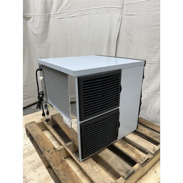 Scratch and Dent Avantco Ice MC-H-322-A 22" Air Cooled Modular Half Cube Ice Machine - 350 lb.