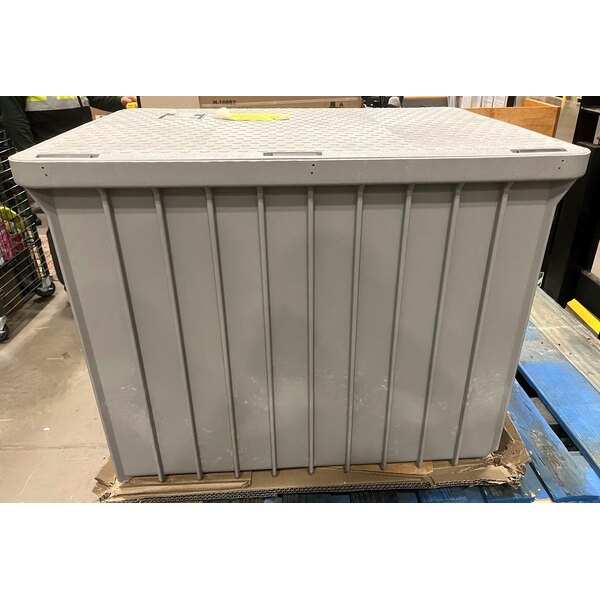 Scratch and Dent Endura 3950A03 100 lb. 50 GPM Grease Trap with 3" Hub