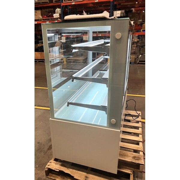 Scratch and Dent Avantco BCFD-60 59 1/8" White Square Dry Bakery Display Case with LED Lighting