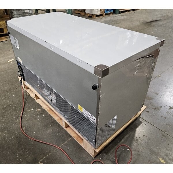 Scratch and Dent Avantco AU-60R 60" Undercounter Refrigerator