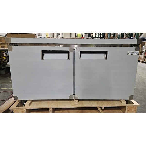 Scratch and Dent Avantco AU-60R 60" Undercounter Refrigerator