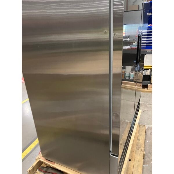 Scratch and Dent Avantco A-49R-HC 54" Solid Door Reach-In Refrigerator