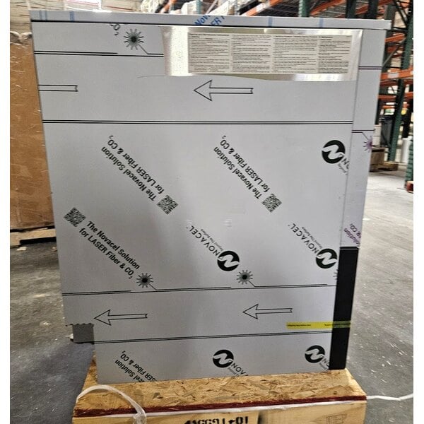 Scratch and Dent Hoshizaki KM-161BWJ 24" Water Cooled Undercounter Crescent Cube Ice Machine with 78 lb. Bin - 115V, 153 lb.