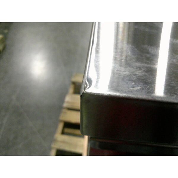 Scratch and Dent Avantco ZUC-27R-HC 27" Front Breathing Undercounter Refrigerator