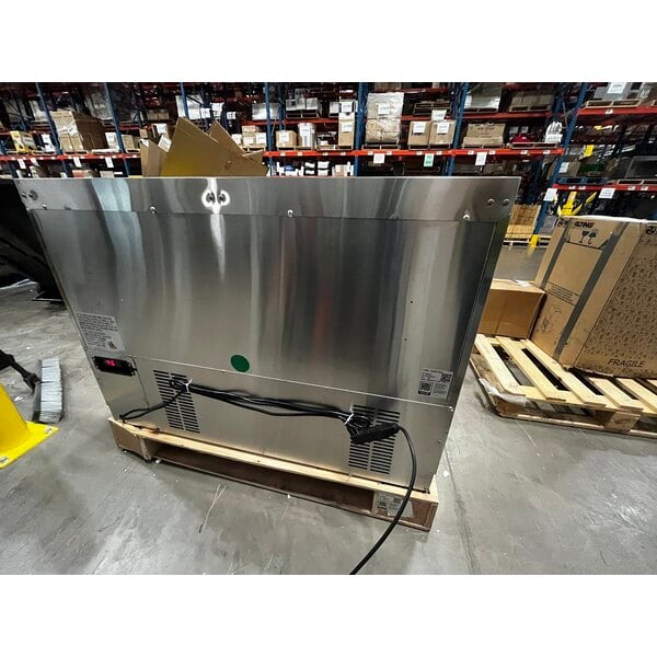 Scratch and Dent Avantco SS-CFT-48-HC 48" Stainless Steel Refrigerated Salad Bar / Cold Food Table
