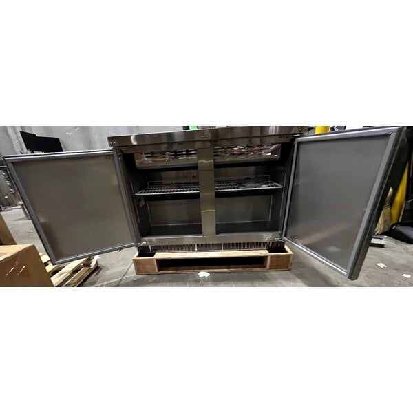 Scratch and Dent Avantco SS-CFT-48-HC 48" Stainless Steel Refrigerated Salad Bar / Cold Food Table