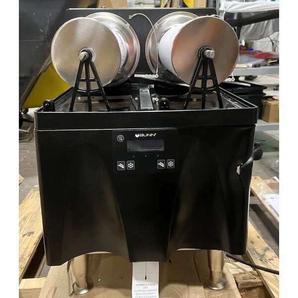 Scratch and Dent Bunn 58000.0010 Ultra NX Black Double 3 Gallon Slushy Machine - 120V