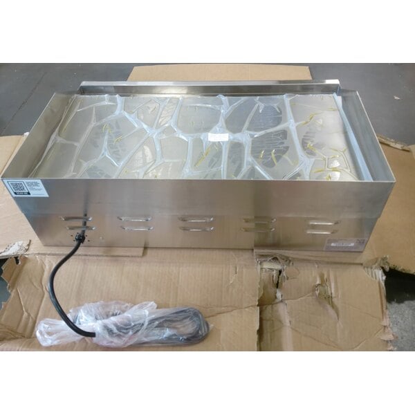 Scratch and Dent Avantco EG30N 30" Electric Countertop Griddle - 208/240V, 3375W-4500W