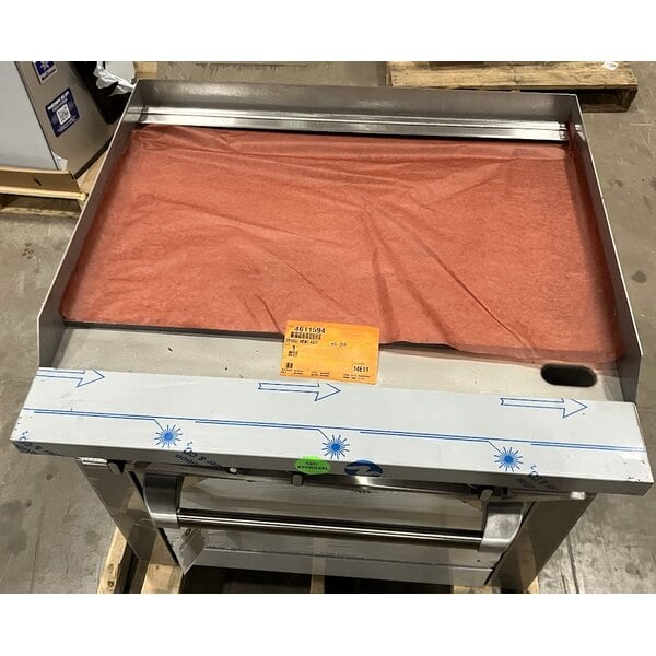Scratch and Dent Garland G36-G36R Natural Gas 36" Range with 36" Griddle and Standard Oven - 92,000 BTU