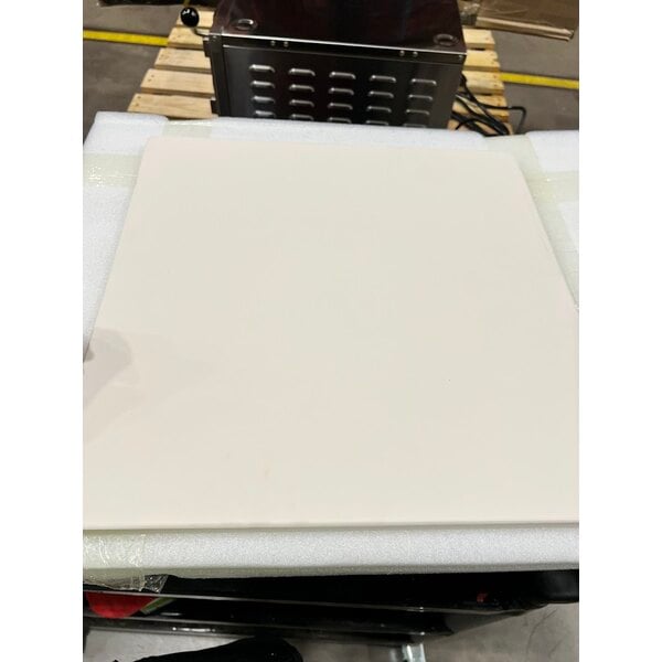 Scratch and Dent Avantco DPO-18-S Single Deck Countertop Pizza/Bakery Oven - 1700W, 120V