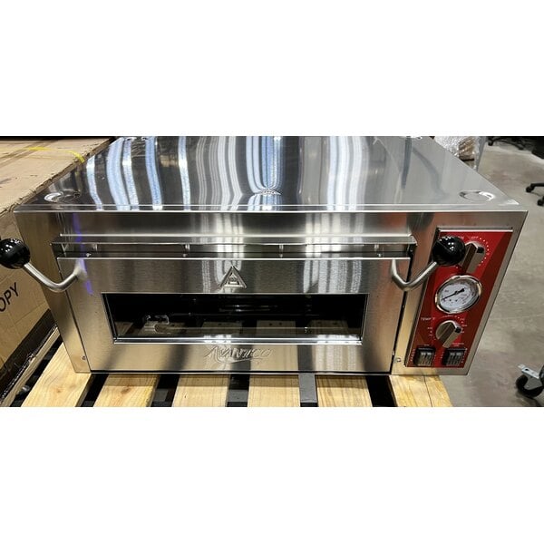 Scratch and Dent Avantco DPO-18-S Single Deck Countertop Pizza/Bakery Oven - 1700W, 120V