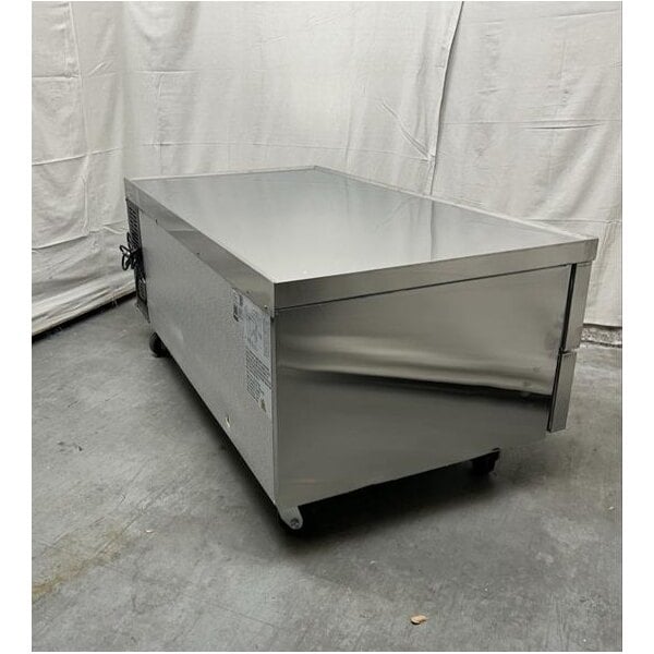 Scratch and Dent Avantco CBE-60-HC 60" 2 Drawer Refrigerated Chef Base