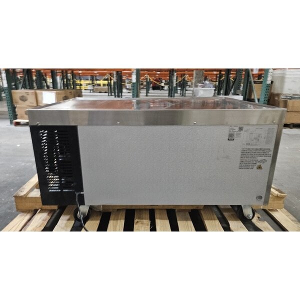 Scratch and Dent Cooking Performance Group GT-CPG-48-NL 48" Gas Countertop Griddle with Flame Failure Protection and Thermostatic Controls - 120,000 BTU