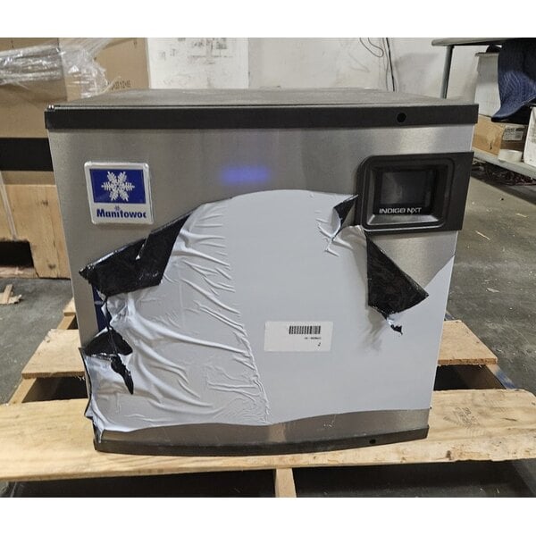 Scratch and Dent Manitowoc IDP0420A-161 Indigo NXT iP0420 22" Air-Cooled Full Dice Cube Ice Machine - 463 lb., 115V, 1 Phase