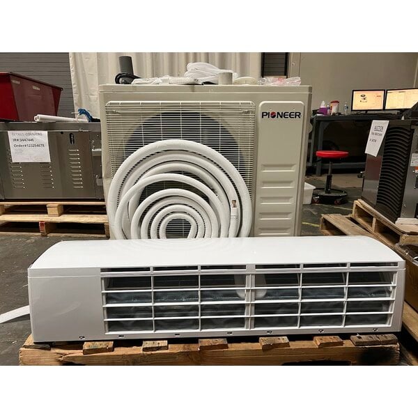 Scratch and Dent Pioneer Diamante Pro WYT-20 WYT036GLSI20RL High Wall-Mounted Ductless Mini Split AC / Heat Pump System - 19 SEER2, 36,000 BTU, 208-230V