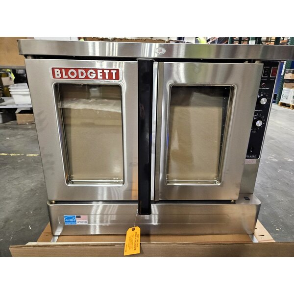 Scratch and Dent Blodgett ZEPHAIRE-100-E Single Deck Full Size Standard Depth Electric Convection Oven with Draft Diverter -220/240V, 3 Phase, 11kW