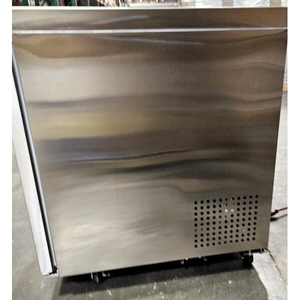 Scratch and Dent Avantco SS-UC-36R-HC 36" Stainless Steel ADA Height Undercounter Refrigerator