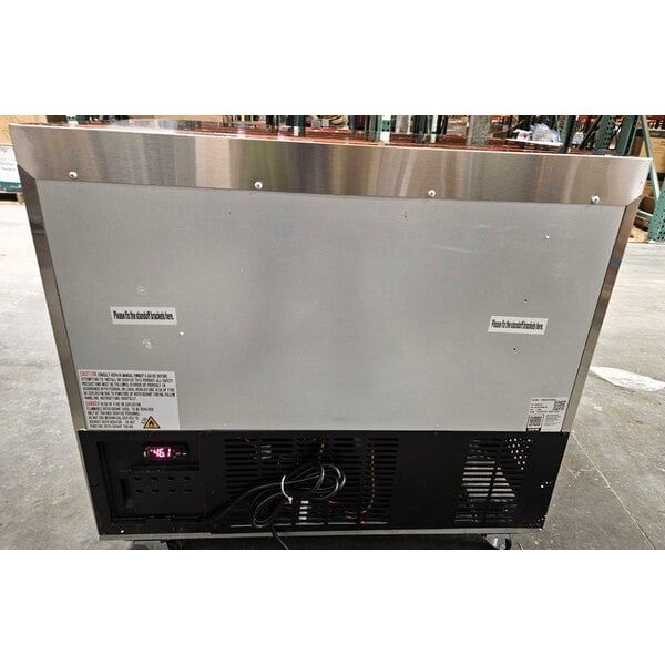 Scratch and Dent Avantco SS-UC-36R-HC 36" Stainless Steel ADA Height Undercounter Refrigerator