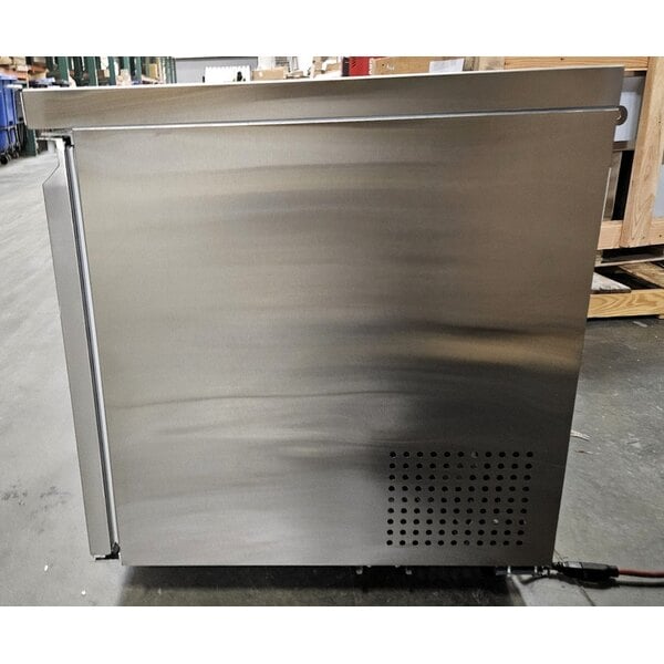 Scratch and Dent Avantco SS-UC-36R-HC 36" Stainless Steel ADA Height Undercounter Refrigerator